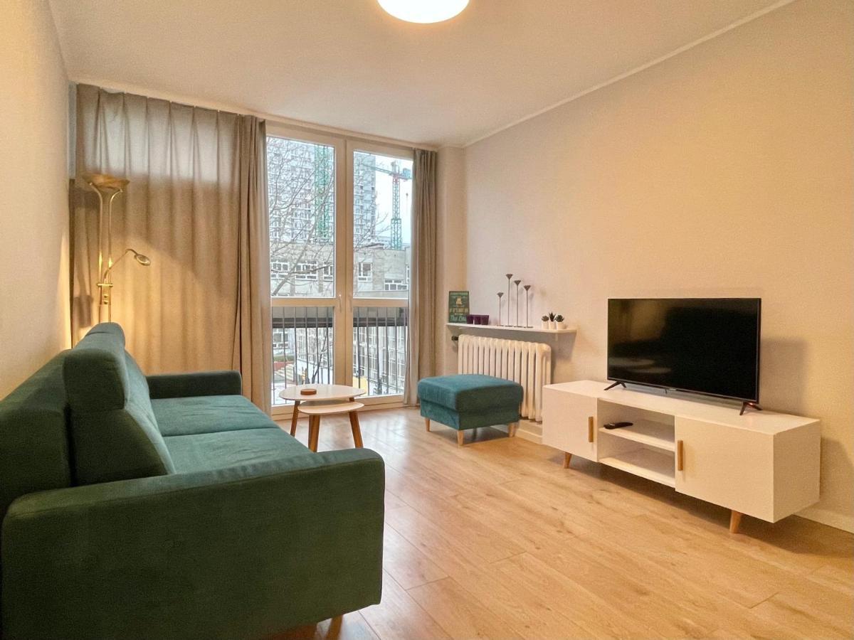 Apartament Przy Atrium, Stacja Metra Rondo Onz Varšava Exteriér fotografie