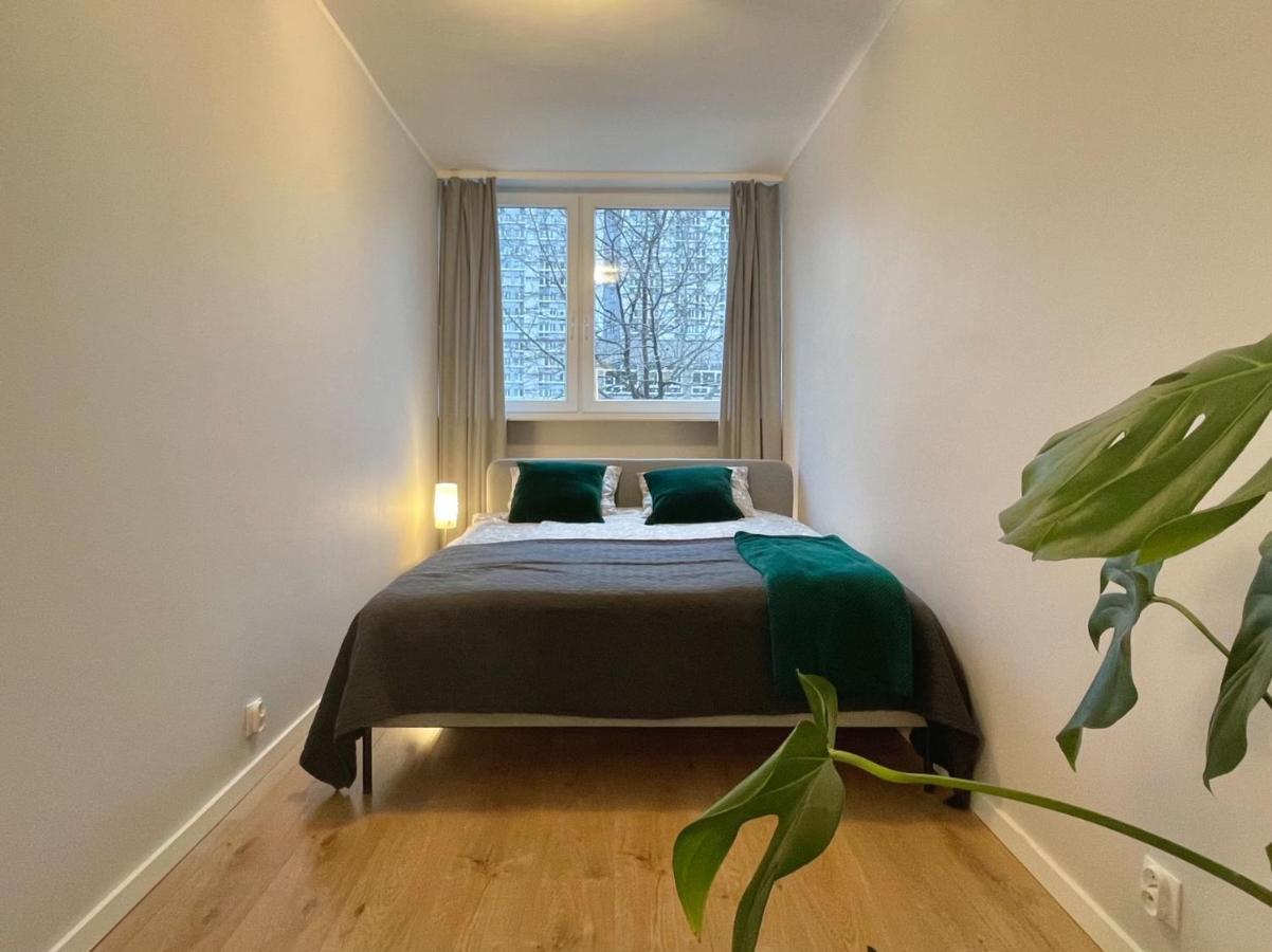 Apartament Przy Atrium, Stacja Metra Rondo Onz Varšava Exteriér fotografie